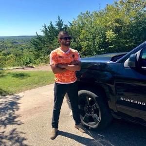 Meet your Posher, Gio